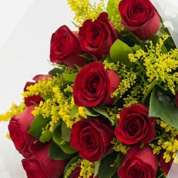 Buqu� 15 Rosas Vermelhas