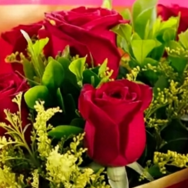 Bouquet Amor Sincero 6 Rosas Importadas