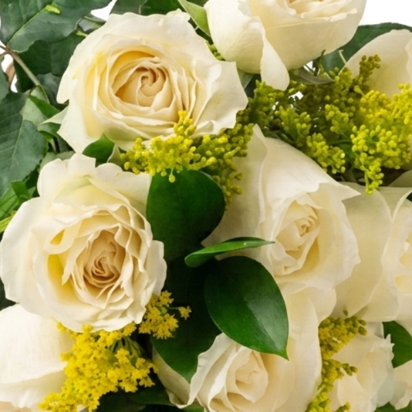 Buqu� com 15 Rosas Brancas